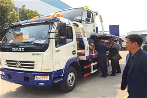东营市汽车道路救援拖车价格